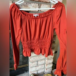 Iris Long Sleeve Medium length Top Women’s Size M